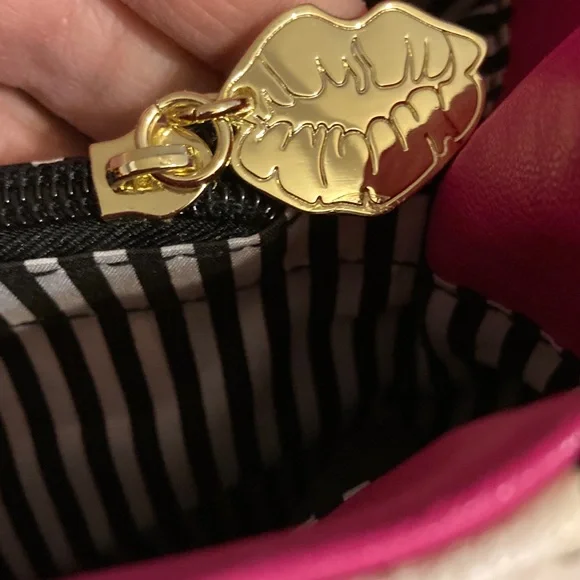 Luv Betsey Johnson Breann Quilted Tote with Pink and Black Heart Accents. NEW! - Picture 13 of 15